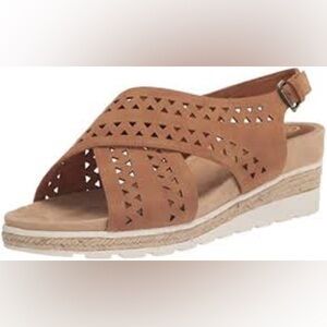 Belle Vita Cosette Tan Sandals Size‎ 8.5 EUC